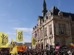 Milhares manifestam-se contra o racismo perto de Paris