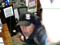 A polícia de Newport está procurando um suspeito que roubou álcool e um iPad de um restaurante local