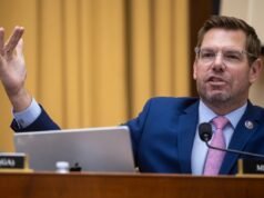 Eric Swalwell renuncia ao Congresso em meio a acusações de assédio sexual