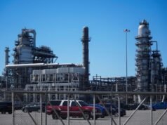 Petróleo sobe acima de US$ 100 enquanto a Marinha dos EUA bloqueia portos do Irã após o fracasso das negociações de paz