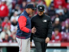 Alex Cora aborda o mau uso do ABS pelo Red Sox em meio à derrapagem de cinco jogos