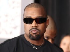 Kanye West acompanhado por Lauryn Hill e Travis Scott no segundo show do SoFi