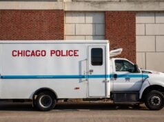 Dois policiais baleados em hospital de Chicago: Relatório
