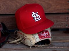 O defensor externo do Cardinals, Corky Withrow, morre aos 88 anos