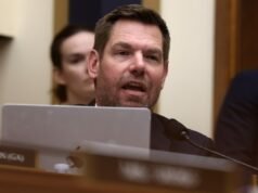 Probabilidades de Eric Swalwell desistir antes da cirurgia primária na Califórnia