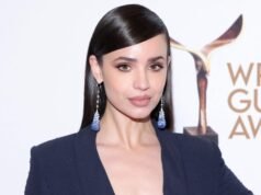 Fotos da atriz e cantora ao longo dos anos – Hollywood Life