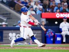 Os problemas de lesão dos Blue Jays continuam com o apanhador All-Star agendado para cirurgia