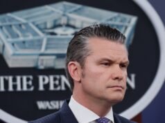 Hegseth levanta suspensão de pilotos do exército em sobrevoo de Kidd Rock provoca reações