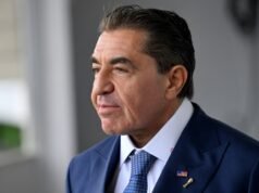 EXCLUSIVO: Paolo Zampolli nega as alegações de Amanda Ungaro