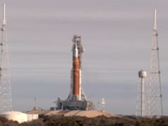 Usando o telescópio Unistellar para rastrear a curva de luz do foguete Artemis 2 para pesquisa científica
