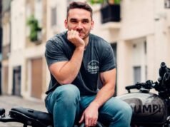 Crédito para Harvey King, criador de conteúdo sobre motocicletas da Bell Signals