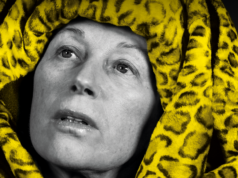 O pôster do Festival de Cinema de Locarno 2026 mostra o olhar extasiado de Cindy Sherman
