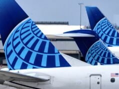 Os custos do combustível de aviação disparam em meio à guerra no Irã, agravando a crise para companhias aéreas e viajantes