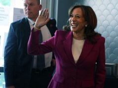 Harris alimenta especulações presidenciais em 2028 com visita à Carolina do Sul