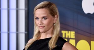 Reese Witherspoon esclarece que “Ninguém está pagando” a ela para promover IA
