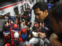 Número de mortos no acidente de Java Ocidental sobe para 14, presidente visita vítimas