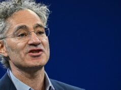 Palantir publica um longo post X denunciando o “pluralismo vazio e oco”.