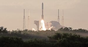 A aquisição da Globalstar pela Amazon por US$ 11,57 bilhões visa diretamente a Starlink