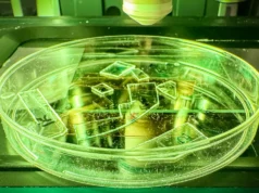 Cientistas criam plástico que destrói vírus em contato