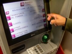 O que acontece com o dinheiro em caixas eletrônicos e bancos? Política O Intransigente