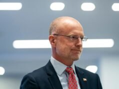 FCC ordena revisão de licenças para estações de transmissão da Disney