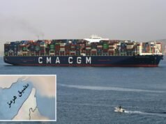 Enquanto a asfixia do Irão continua, um navio francês passa pelo Estreito de Ormuz