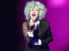 Cyndi Lauper encerra o boicote na residência do Las Vegas Coliseum