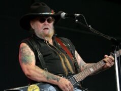 David Alan Coe, o cantor de música country que escreveu “Take This Job and Shove It”, morreu aos 86 anos.