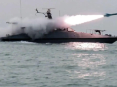 Guerra na Ásia Ocidental: militares do Reino Unido dizem que navio de carga foi atacado perto do Estreito de Ormuz