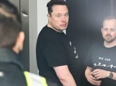 Elon Musk admitiu que o hardware da Tesla antes de 2023 nunca permitirá que ela funcione completamente sozinha.