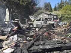 Uma pessoa morreu em uma explosão no condado de Coos que destruiu várias casas