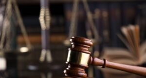 ‘Tio Rusty’ condenado no condado de Clackamas em meio a sentença de 200 anos por crimes sexuais contra menina adolescente