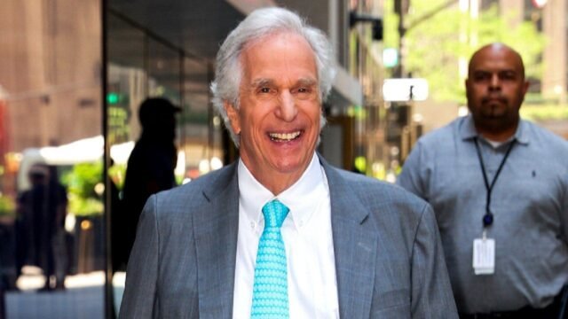 henry-winkler-smiling-blue-tie.jpeg