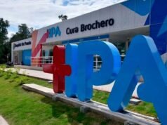 A polícia resgatou um bebê de 20 dias que sufocou após beber leite