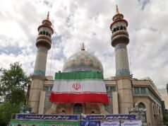 O Irã supostamente abriu fogo contra vários navios no Estreito de Ormuz