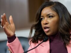 Crockett condena a violência política, mas sugere que as tentativas de assassinato de Trump são farsas