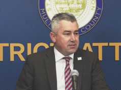 DA Nathan Vasquez discute o orçamento proposto do condado de Multnomah