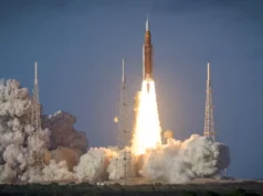 NASA lança Artemis 2, alcançando o primeiro sobrevôo tripulado da Lua em 50 anos