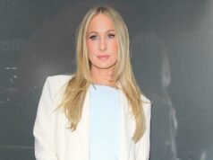 Nikki Glaser sofre um defeito no guarda-roupa em um talk show matinal