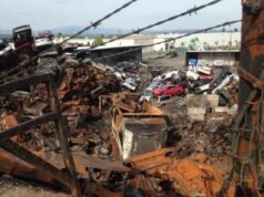 Oregon DOJ busca acusação de desacato contra proprietário de ferro-velho de Portland