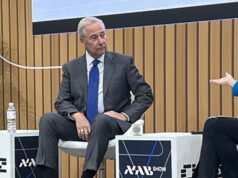 O CEO da Nexstar, Perry Sook, critica a DirecTV por se opor ao acordo com a Tegna