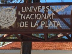 Encontraram o bebê morto na Faculdade de Arquitetura de La Plata