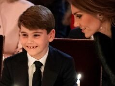 Kate Middleton e Príncipe William comemoram aniversário de Louis com foto na praia