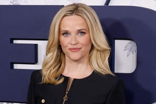Reese Witherspoon negou ter sido paga para promover IA e defendeu sua posição