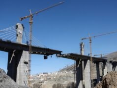 Estarão os EUA a cometer crimes de guerra contra o Irão? | Notícias dos EUA