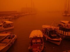 A ilha grega de Creta está coberta de poeira da tempestade do Saara – tornando seu sangue azul vermelho.