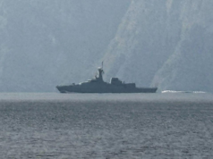 O Irão afirma ter preparado um projecto de proposta com Omã para ‘monitorizar’ o Estreito de Ormuz