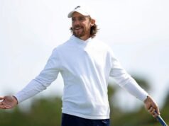 Os jogadores do PGA Tour têm reações simples e refrescantes à estátua dourada de Trump em Doral