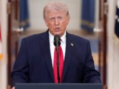 Num discurso no horário nobre, Trump prometeu continuar a bombardear o Irão