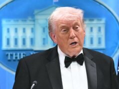 Trump e democratas culparam a retórica pela demissão de Hilton